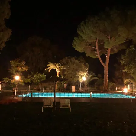 Puerto Banus Leo ماربيا